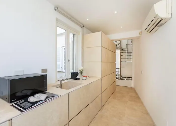 Apartment Lovely Via Del Babuino- Rome
