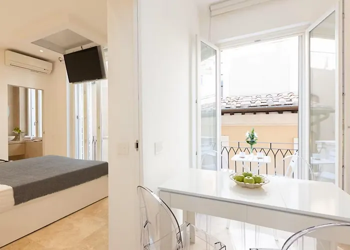 Apartment Lovely Via Del Babuino- Rome