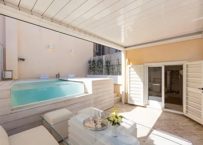Apartment Lovely Via Del Babuino- *
